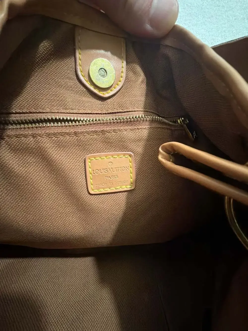 Louis Vuitton Monogram Galliera PM Shoulder Bag